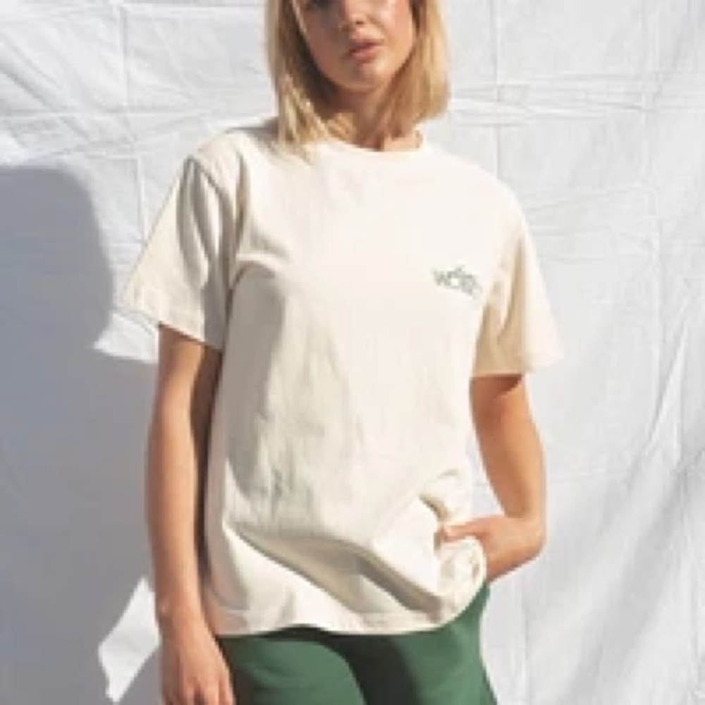 Vacancy Resort Tee - NWOT